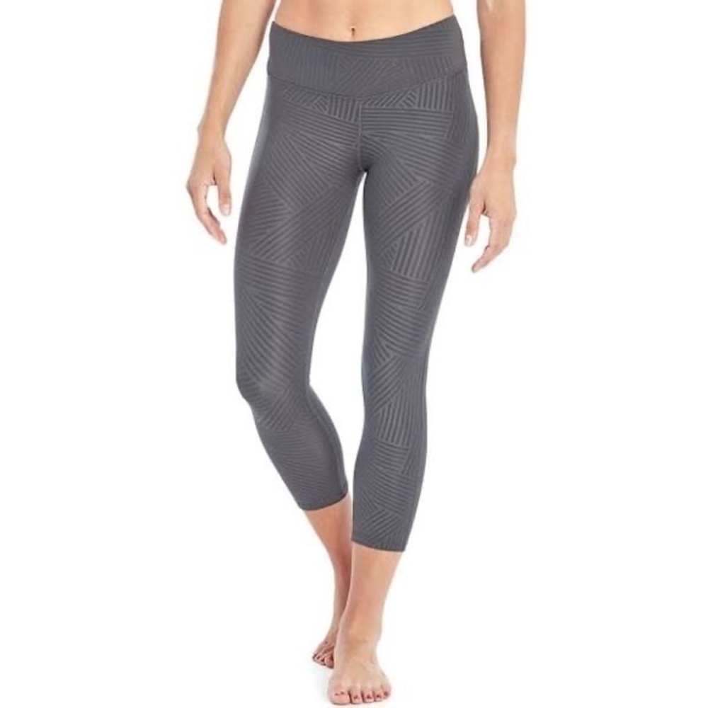 Marika NWOT Capri‎ Leggings, Abstract Print, Size Small (4-6)
